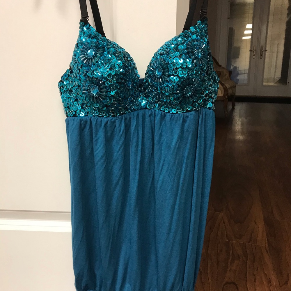 New with tags sequin bra teal top